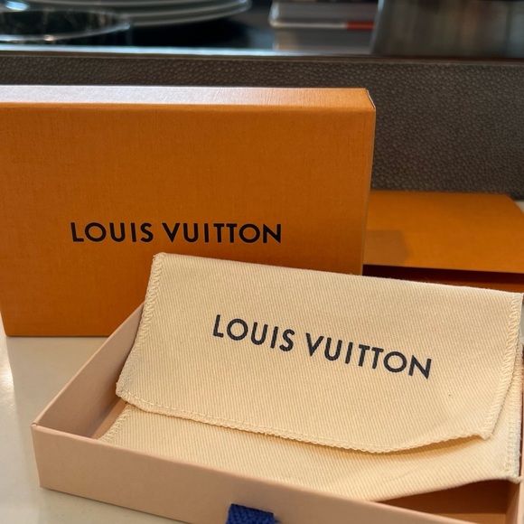 Authentic Louis Vuitton Key Pouch - Picture 7 of 7